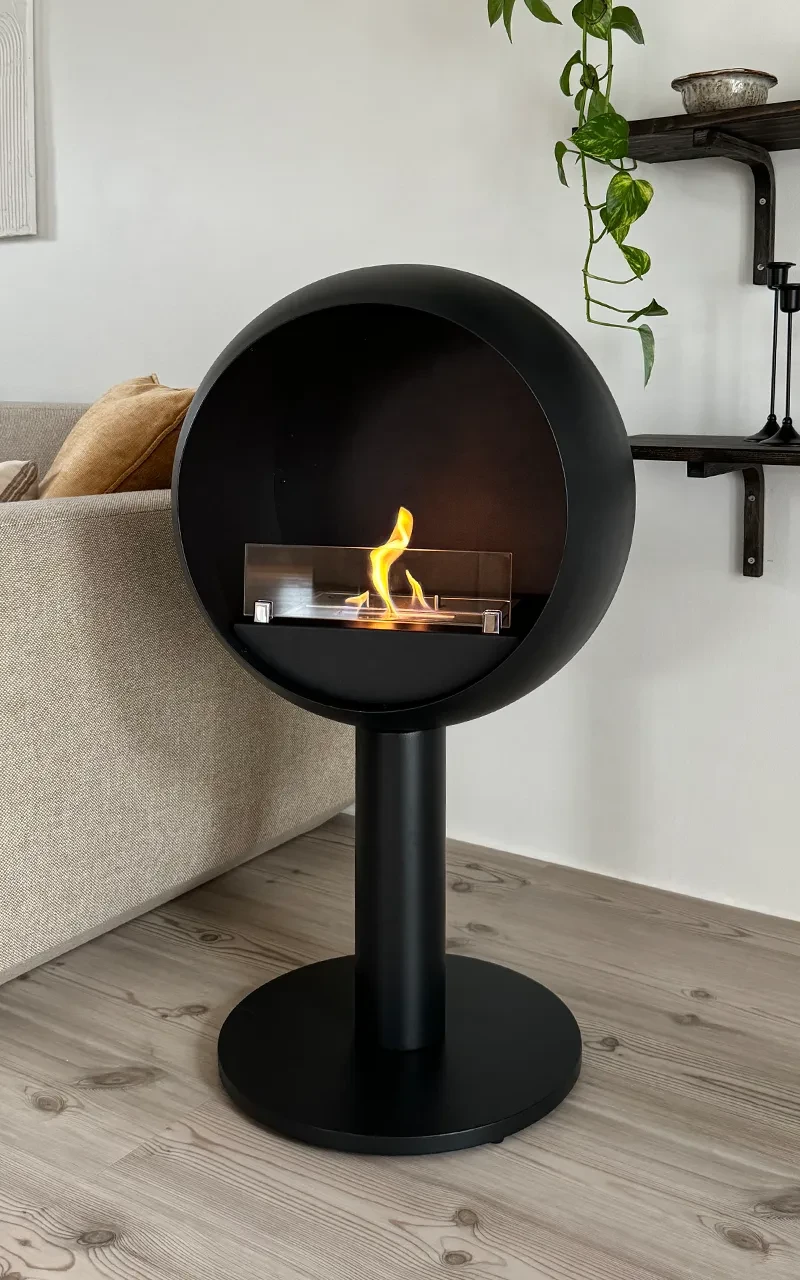 Edmonton bioethanol fireplace with ceramic wool inside the burner