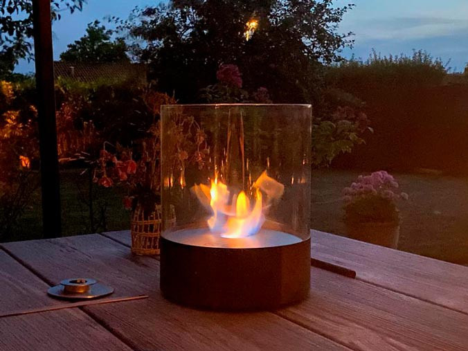 Udendørs sort bord biopejs