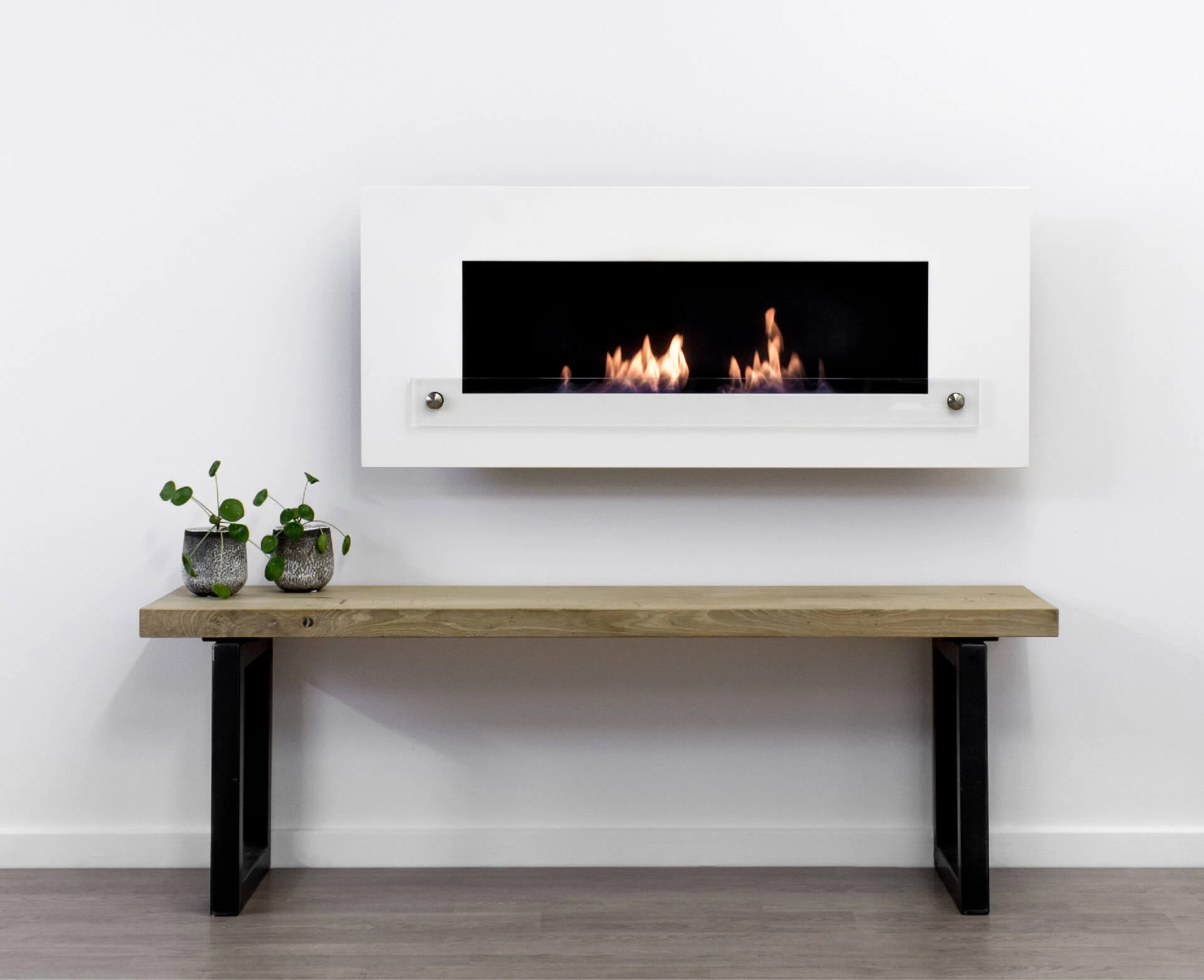 Chimenea bioetanol pared blanca