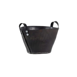 Sort gummispand til brænde