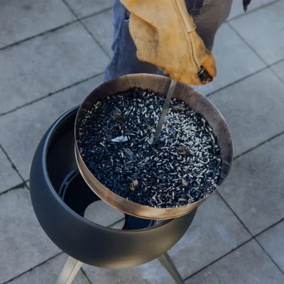 H&ouml;fats Moon Aschenschale-Erweiterung &ndash; Erm&ouml;glicht einfaches Entfernen von Asche