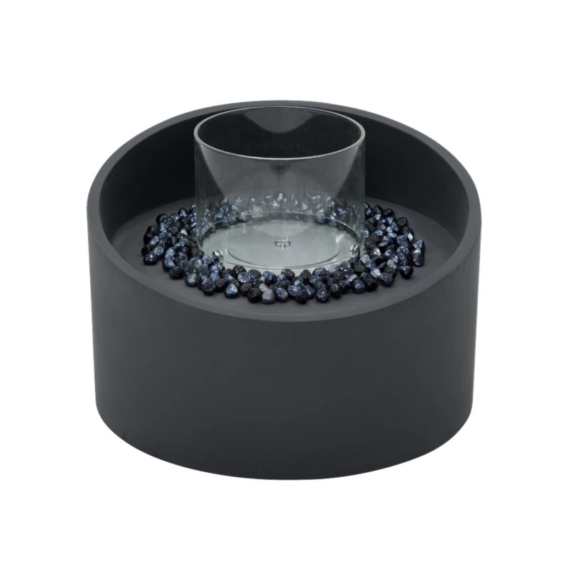 TORRE bioethanol ildsøjle i Slate Black med glas og bronze sten TORRE biopejs i sort fiberbeton med glasindsats og bronze dekorationssten