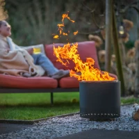 Volcano Large pellet vuurkorf in mat zwart &ndash; RVS buitenmodel