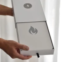 Nordic Flame Blusdeken in Wit Design Box