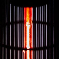 Ronde terrasverwarmer voor onder de tafel