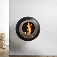 Muur hangende Vellum Cocoon Fires in zwart