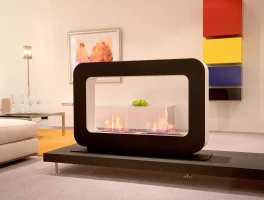 Zwarte vrijstaande biohaard met twee open zijdes