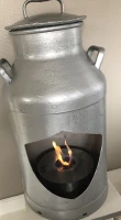 Ronde bio-ethanol brander met een capaciteit van 2,5 liter. Maat &Oslash;: 19 x H: 10 cm.