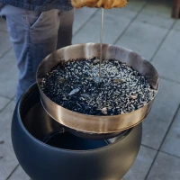 Aslade-uitbreiding voor H&ouml;fats Moon 45, maakt het gemakkelijk om as te verwijderen.
