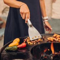 H&ouml;fats Schraper voor BBQs en Vuurtafels