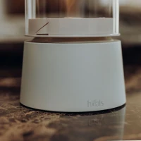 H&ouml;fats SPIN Air 1200 cr&egrave;me witte bio-ethanol tafelhaard met hoog cilindervormig glas