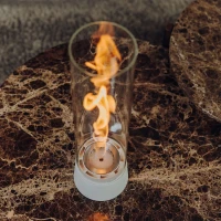 H&ouml;fats SPIN Air 1200 cr&egrave;me witte bio-ethanol tafelhaard met hoog cilindervormig glas