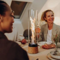 H&ouml;fats SPIN Air 1200 eiken bio-ethanol tafelhaard met hoog cilindervormig glas