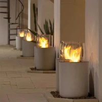 Lage biohaard van planika met een betonnen voetstuk. Maat: &Oslash;: 41 x H: 77,2 cm