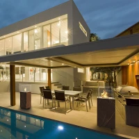 Planika Porto automatische BEV bio-ethanolhaard met Dekton platen in marmeren afwerking