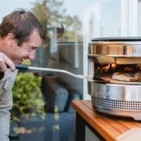 RVS pizzadraaier Solo Stove