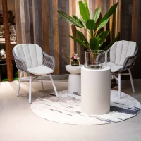 BOSTON bio-ethanolhaard in Cream White &ndash; zuilvormig model met glaspartij en 5,5 kW warmteafgifte