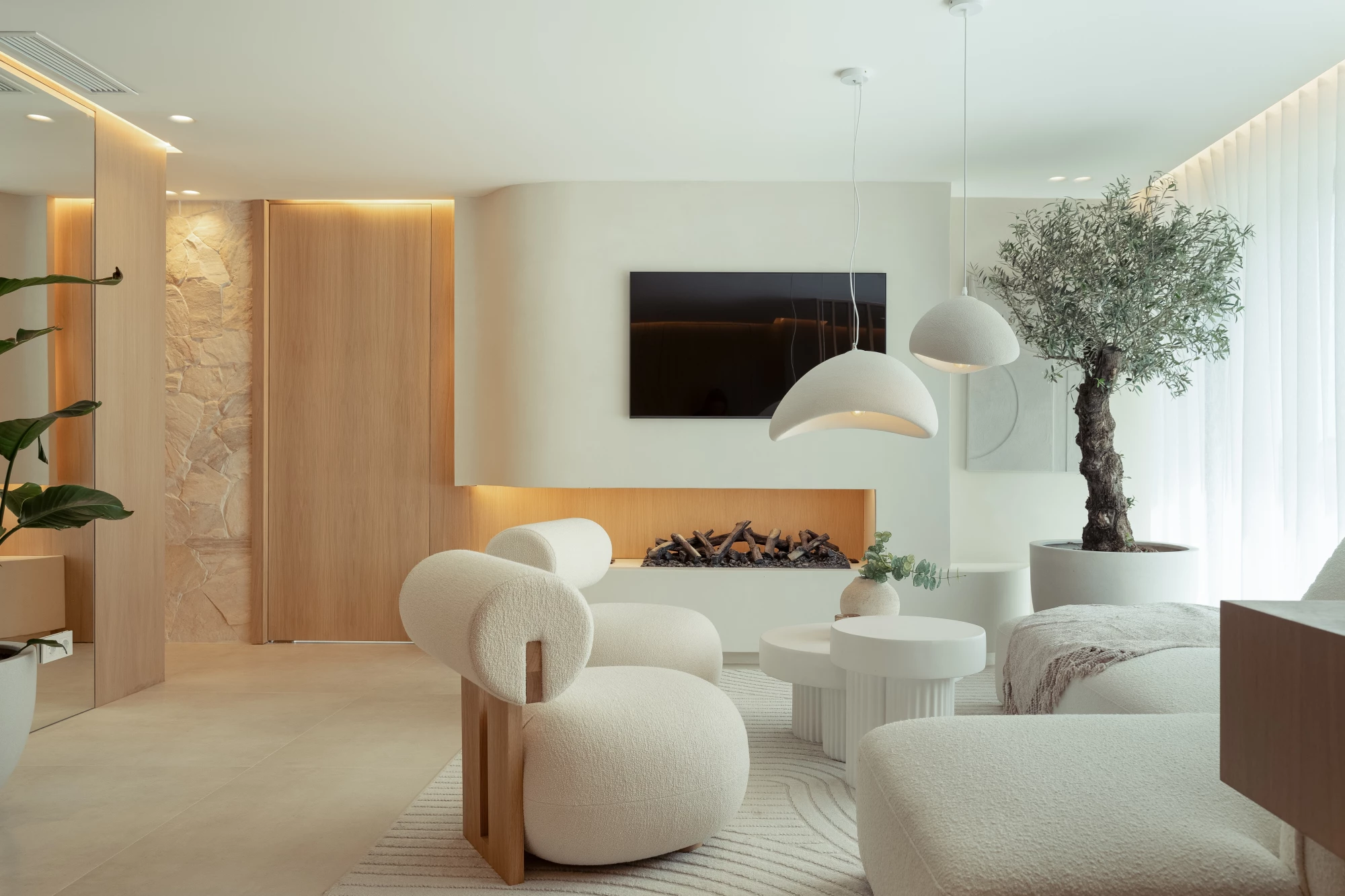 Camino decorativo parete mediale